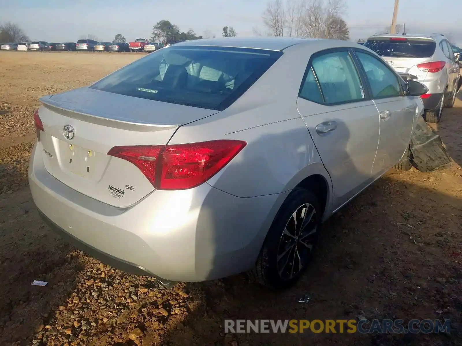 4 Photograph of a damaged car 2T1BURHE3KC178303 TOYOTA COROLLA 2019