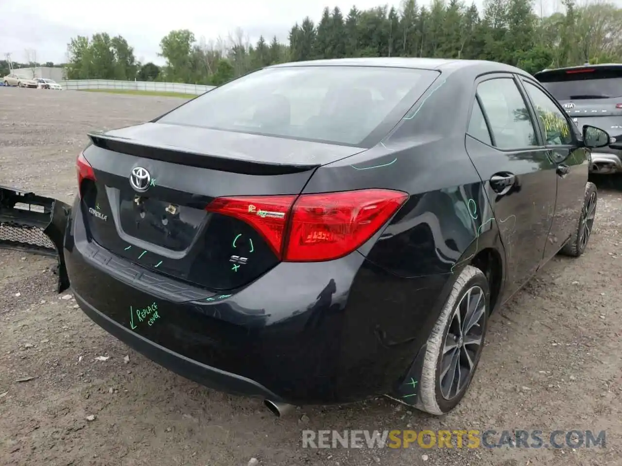 4 Photograph of a damaged car 2T1BURHE3KC178320 TOYOTA COROLLA 2019