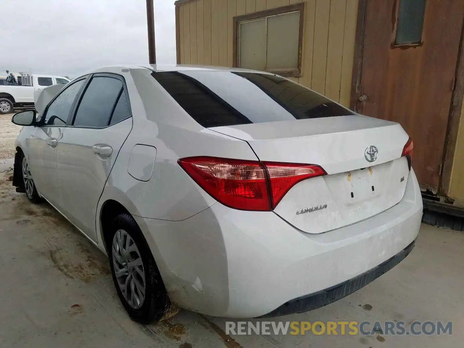 3 Photograph of a damaged car 2T1BURHE3KC178902 TOYOTA COROLLA 2019