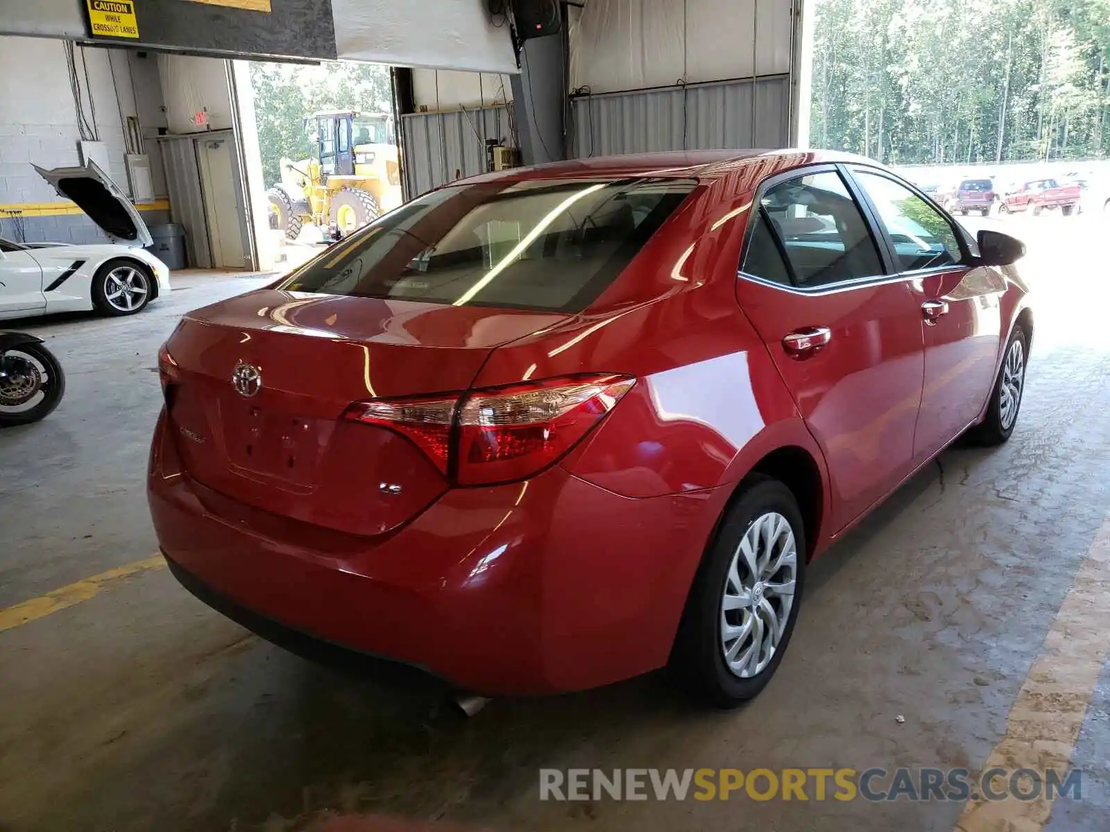 4 Photograph of a damaged car 2T1BURHE3KC180813 TOYOTA COROLLA 2019