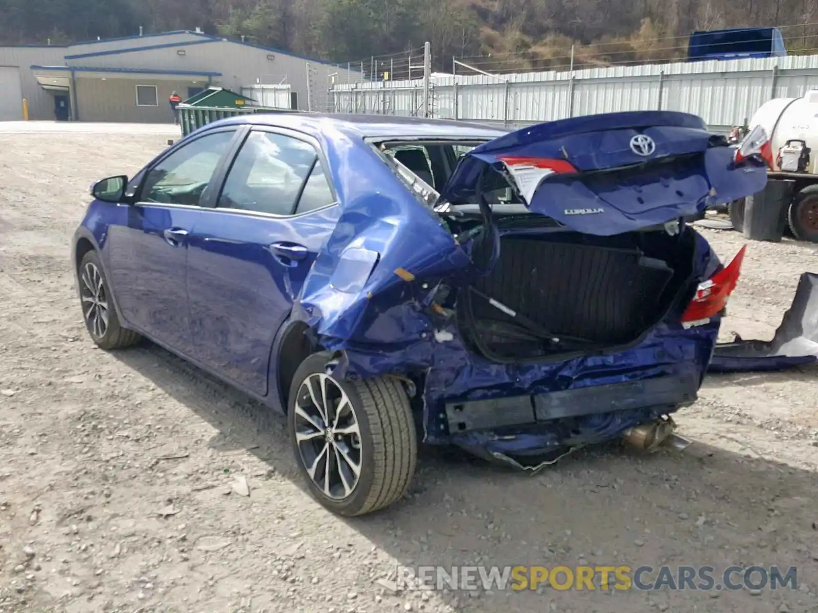 3 Photograph of a damaged car 2T1BURHE3KC181136 TOYOTA COROLLA 2019