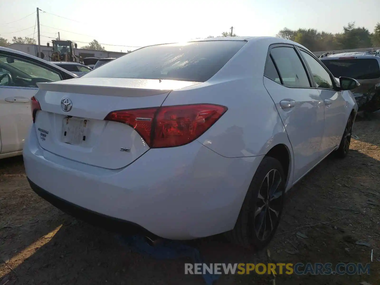 4 Photograph of a damaged car 2T1BURHE3KC181301 TOYOTA COROLLA 2019