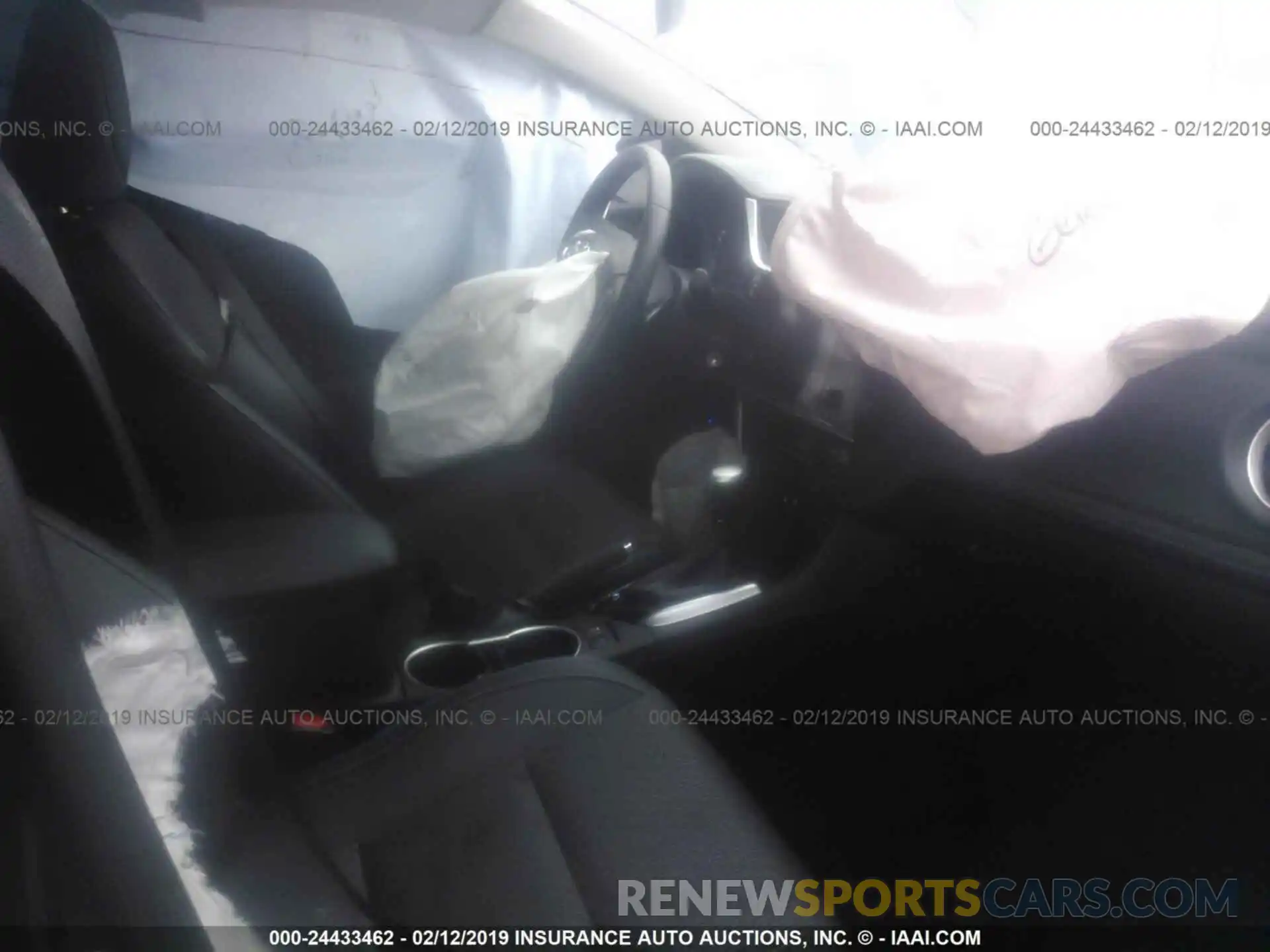 5 Photograph of a damaged car 2T1BURHE3KC181542 TOYOTA COROLLA 2019