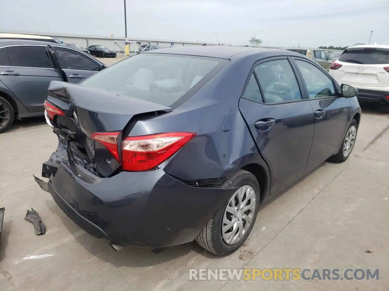 4 Photograph of a damaged car 2T1BURHE3KC181783 TOYOTA COROLLA 2019