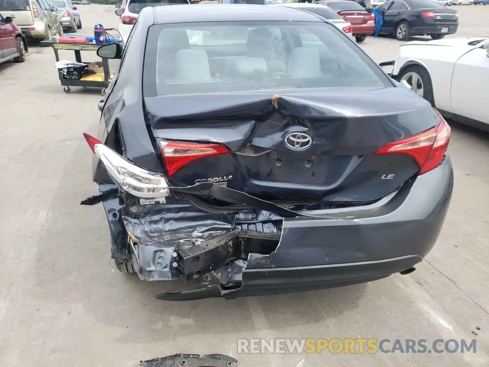 9 Photograph of a damaged car 2T1BURHE3KC181783 TOYOTA COROLLA 2019