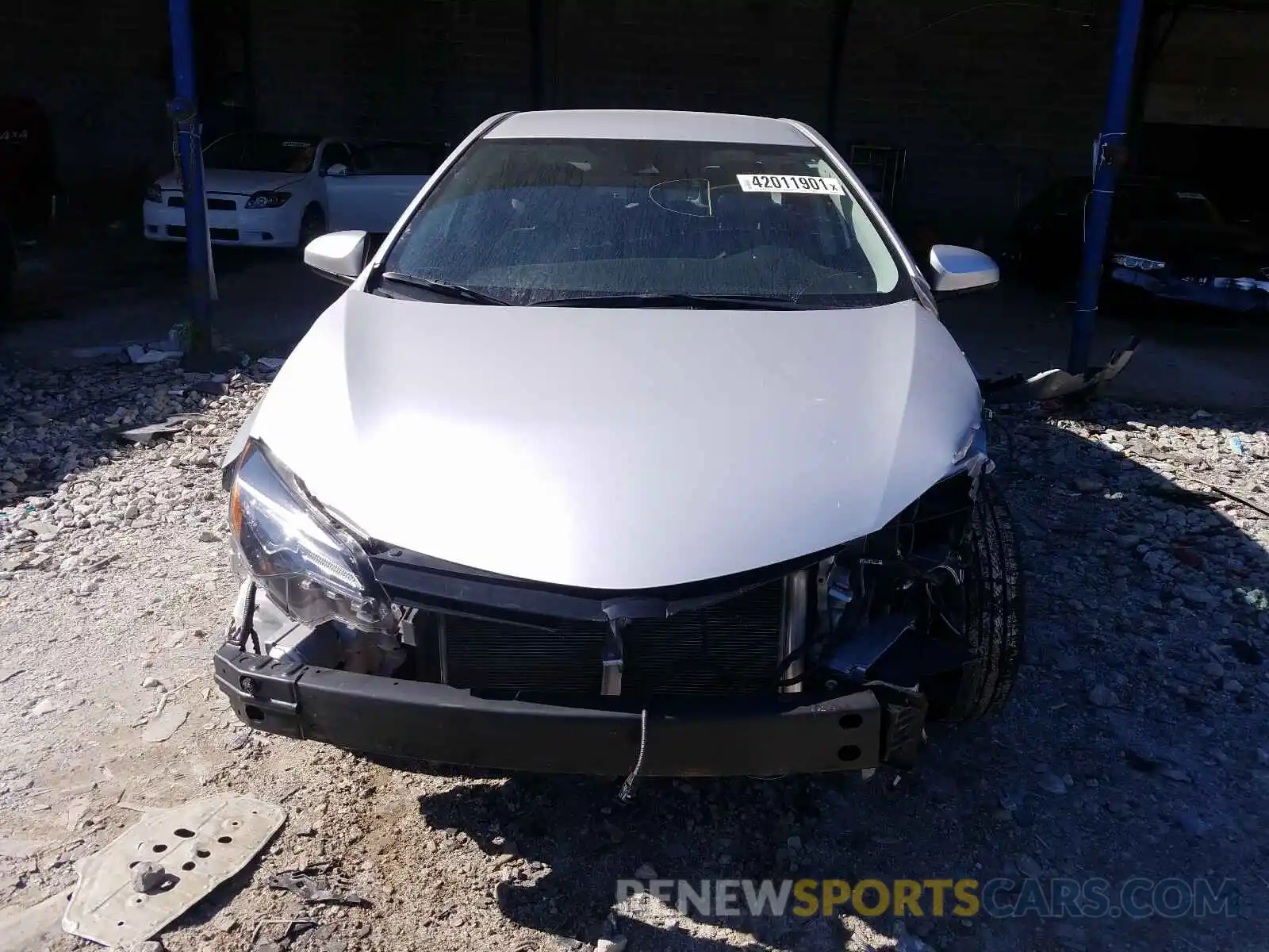 9 Photograph of a damaged car 2T1BURHE3KC182044 TOYOTA COROLLA 2019