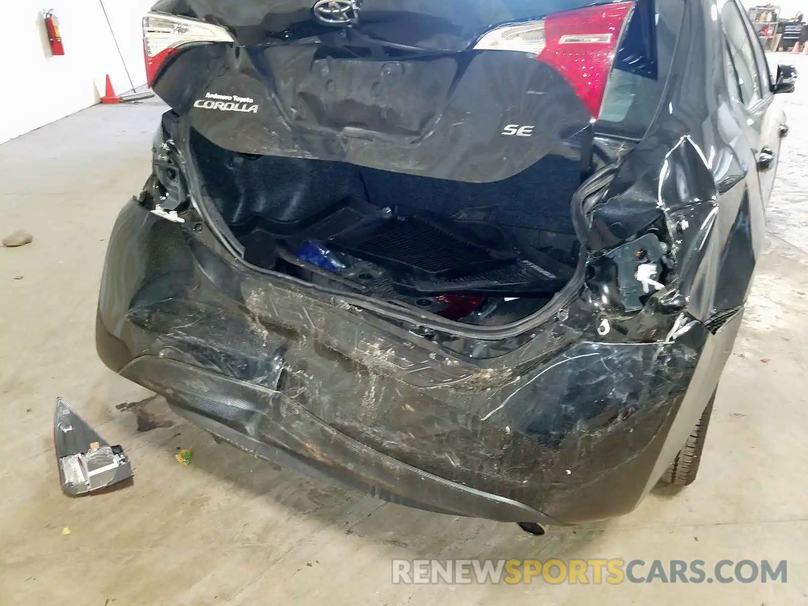 9 Photograph of a damaged car 2T1BURHE3KC182111 TOYOTA COROLLA 2019