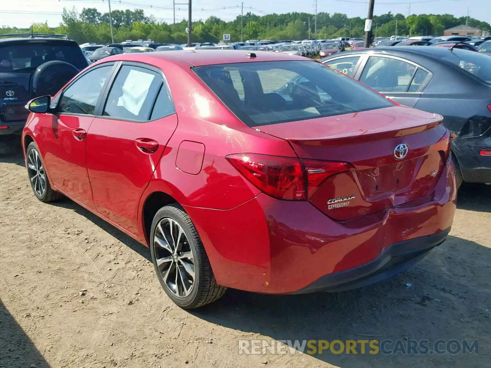 3 Photograph of a damaged car 2T1BURHE3KC183405 TOYOTA COROLLA 2019