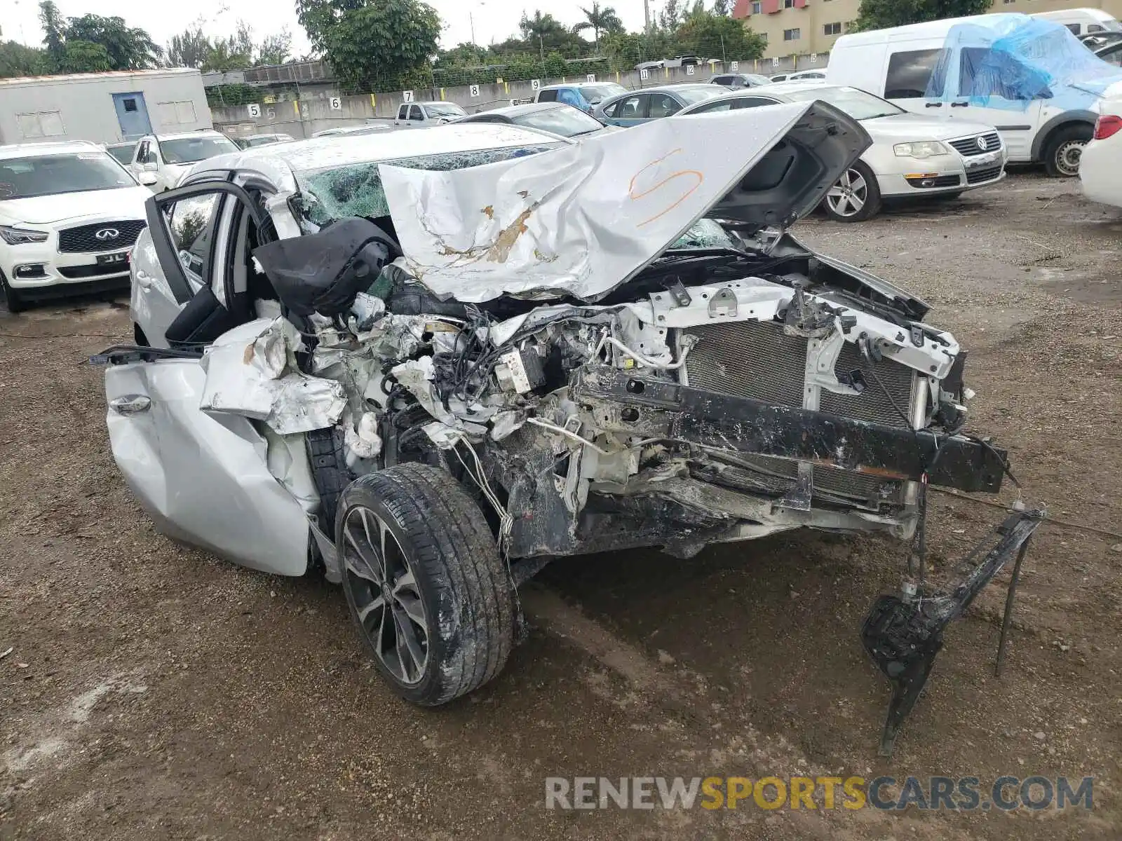 1 Photograph of a damaged car 2T1BURHE3KC183484 TOYOTA COROLLA 2019