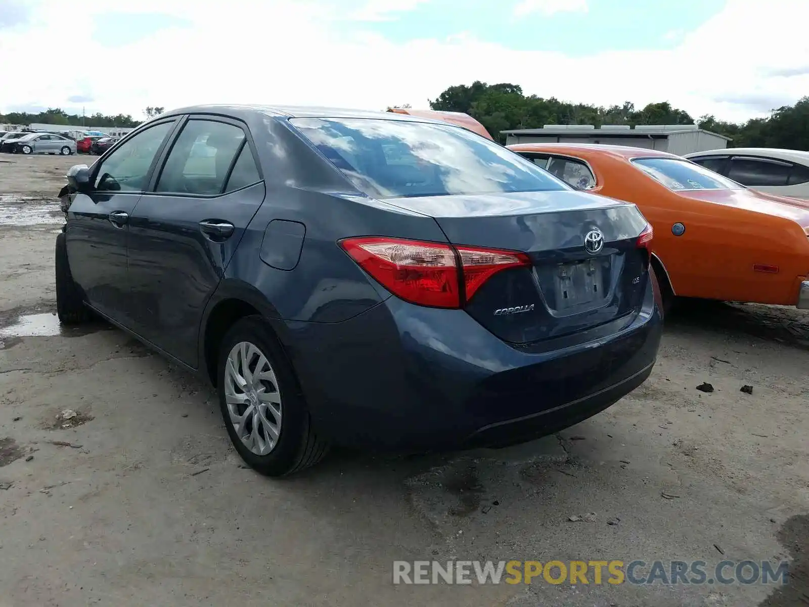 3 Photograph of a damaged car 2T1BURHE3KC183565 TOYOTA COROLLA 2019