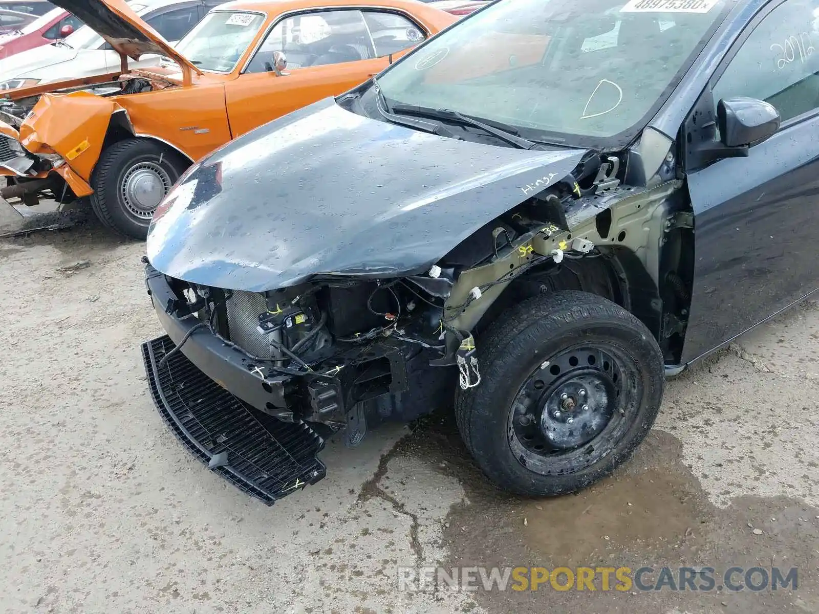 9 Photograph of a damaged car 2T1BURHE3KC183565 TOYOTA COROLLA 2019