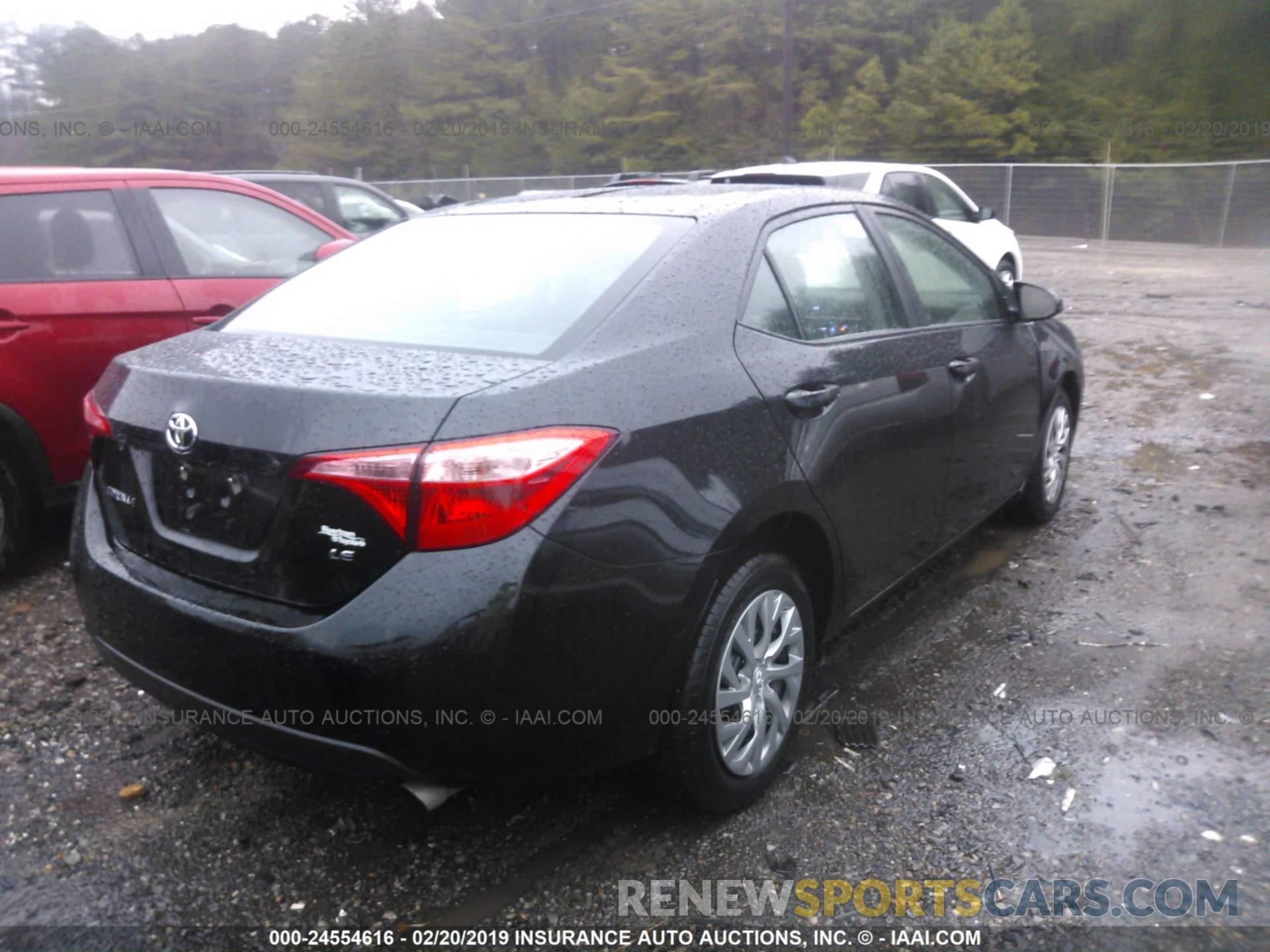 4 Photograph of a damaged car 2T1BURHE3KC183775 TOYOTA COROLLA 2019