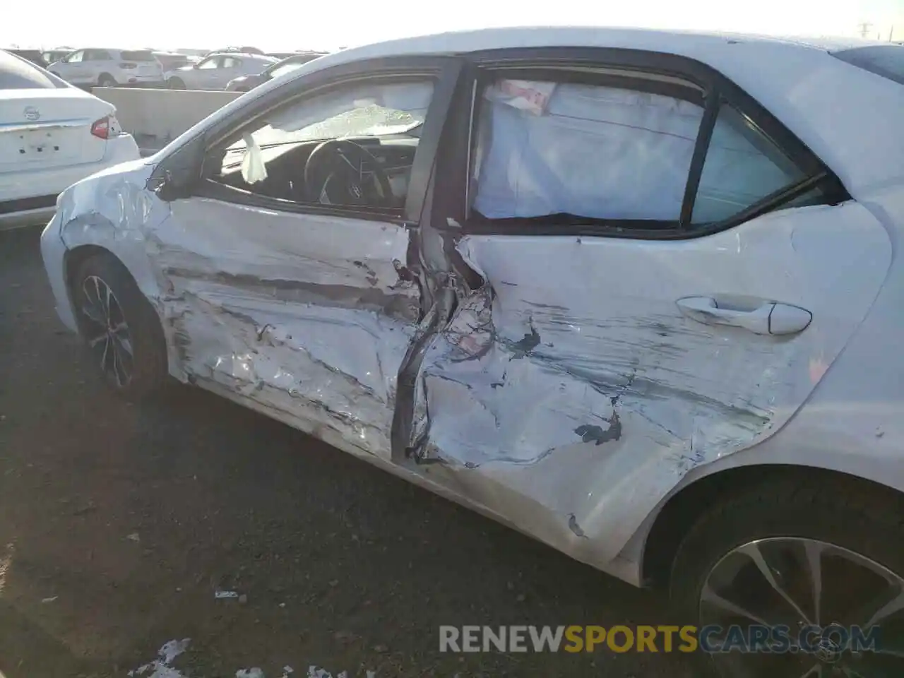 9 Photograph of a damaged car 2T1BURHE3KC185509 TOYOTA COROLLA 2019