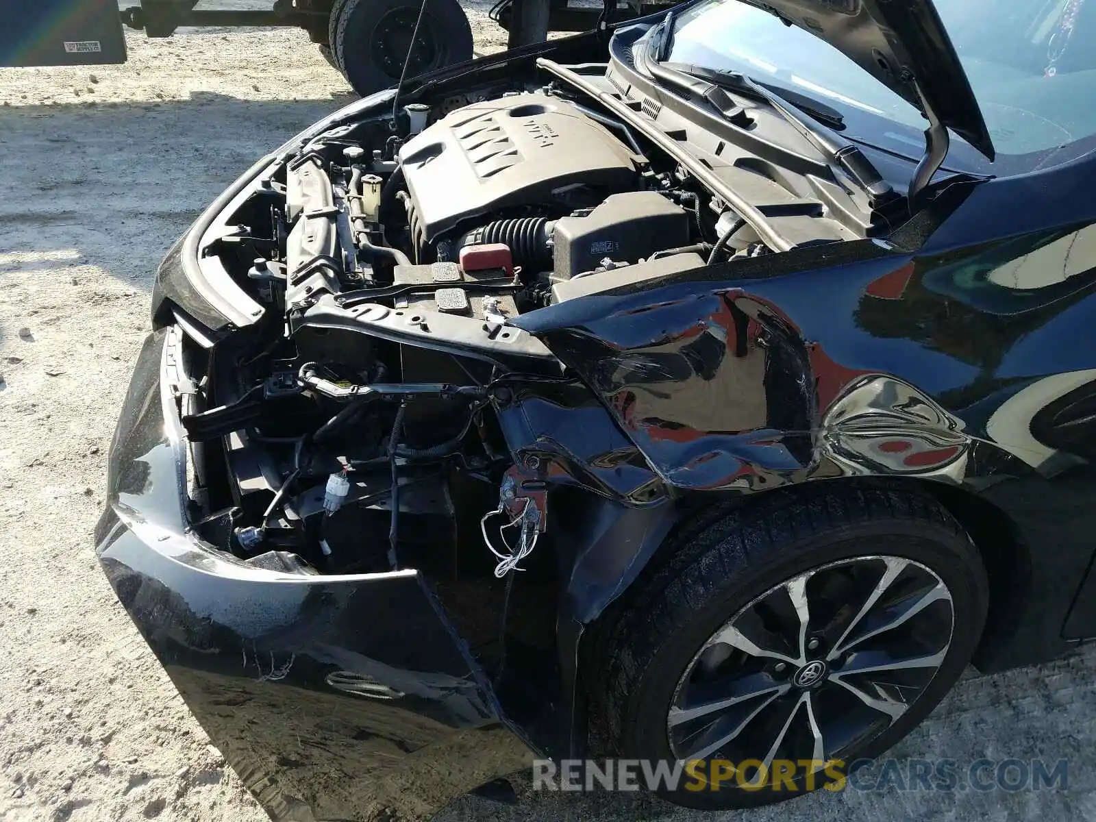 9 Photograph of a damaged car 2T1BURHE3KC187194 TOYOTA COROLLA 2019