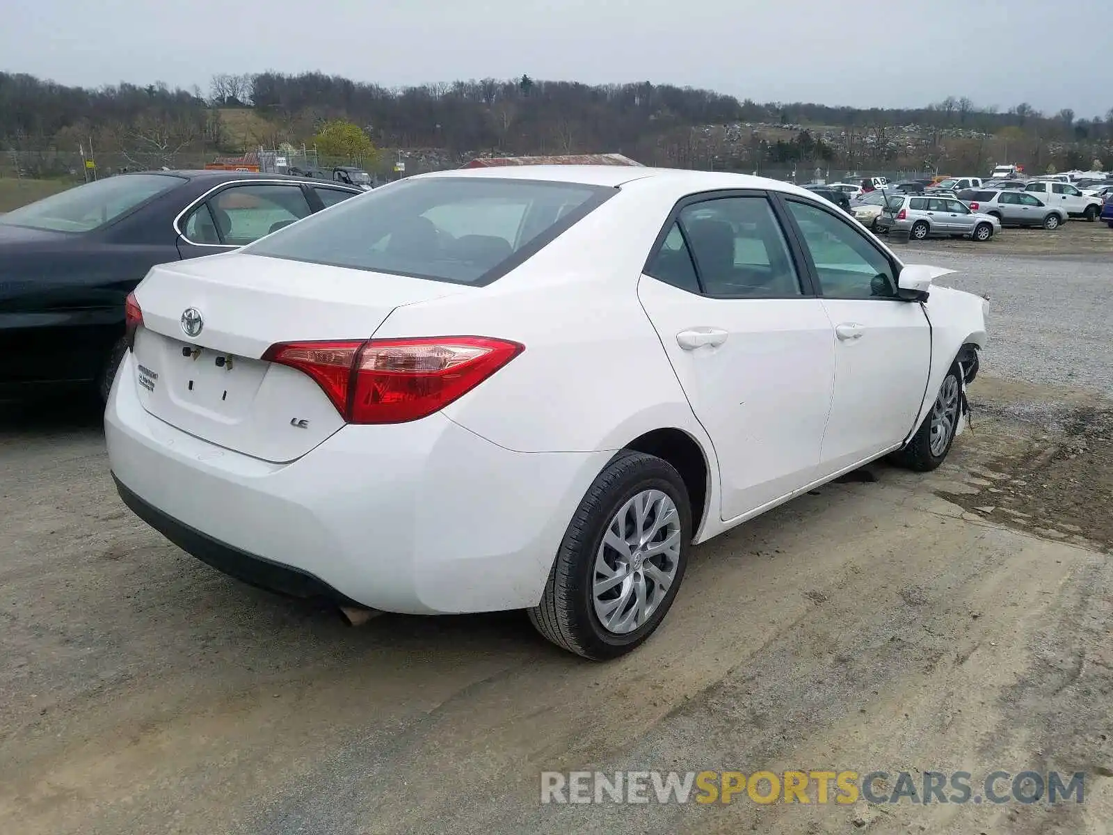 4 Photograph of a damaged car 2T1BURHE3KC190497 TOYOTA COROLLA 2019