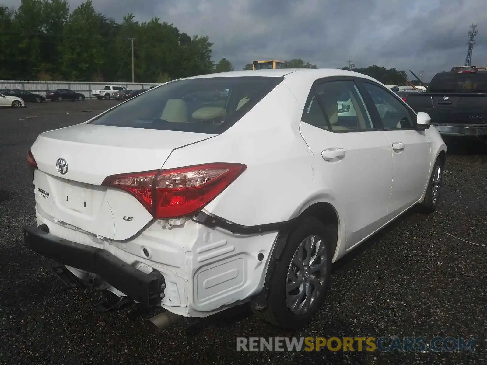 4 Photograph of a damaged car 2T1BURHE3KC190743 TOYOTA COROLLA 2019