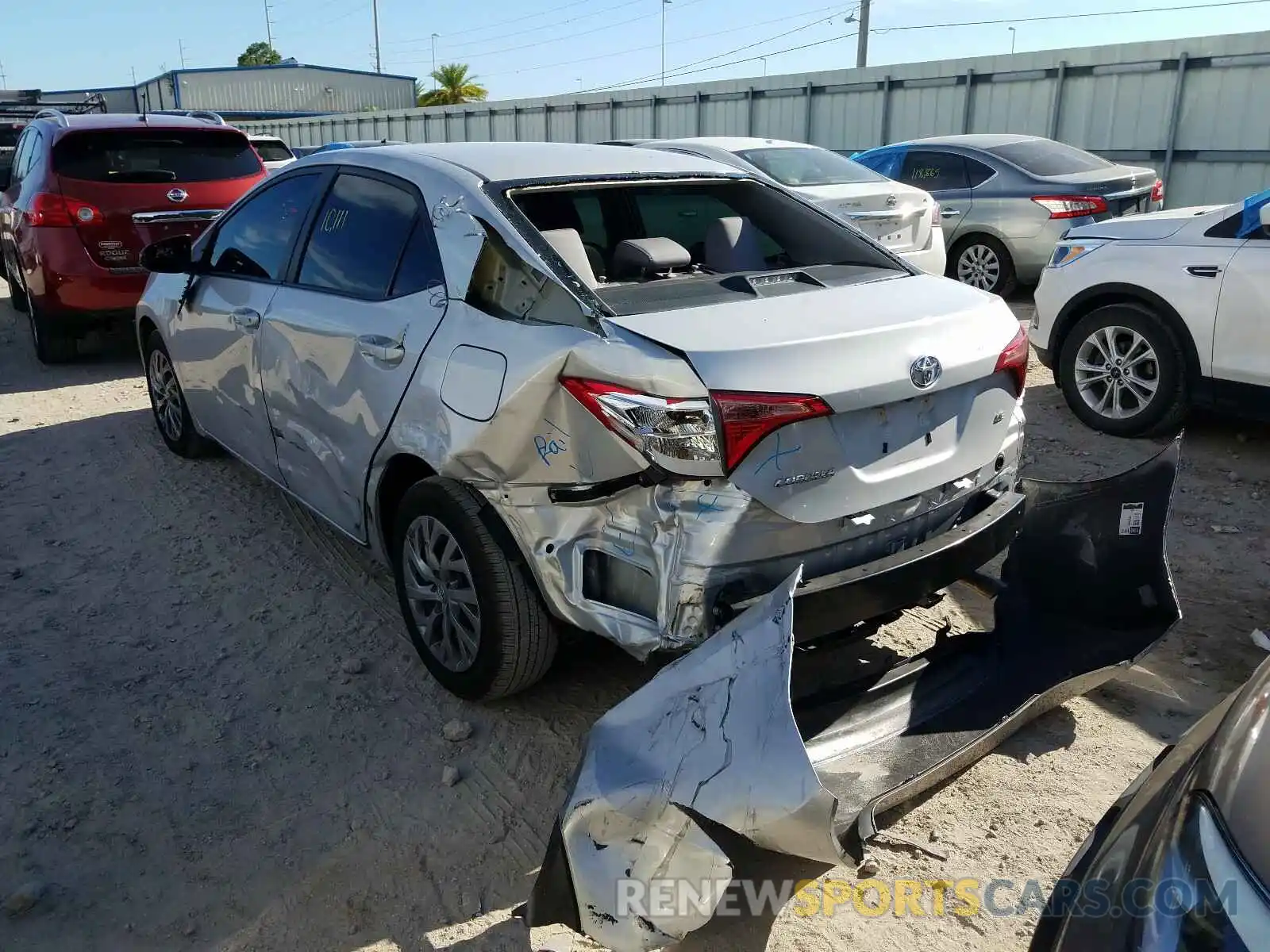 3 Photograph of a damaged car 2T1BURHE3KC191651 TOYOTA COROLLA 2019