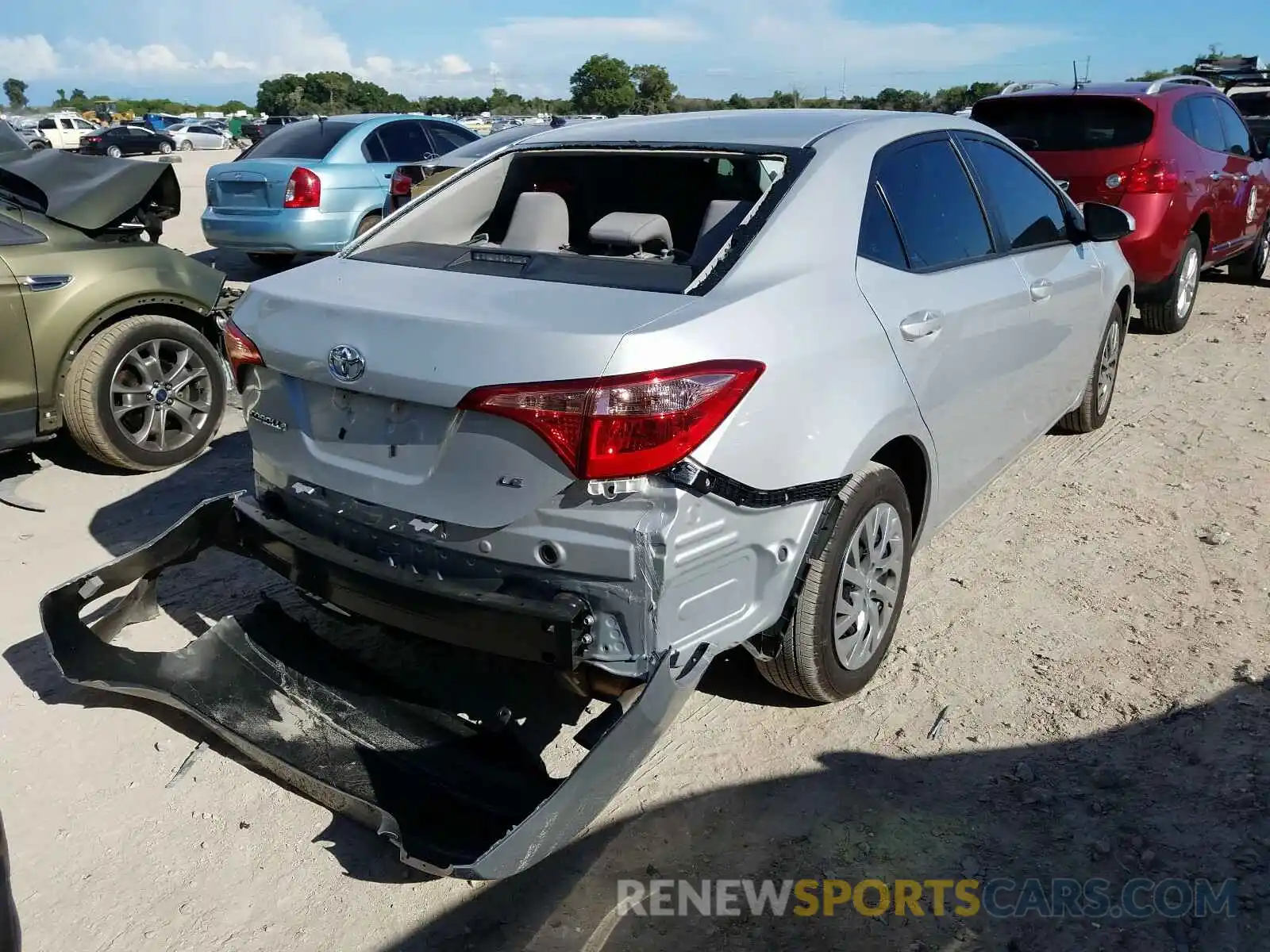 4 Photograph of a damaged car 2T1BURHE3KC191651 TOYOTA COROLLA 2019