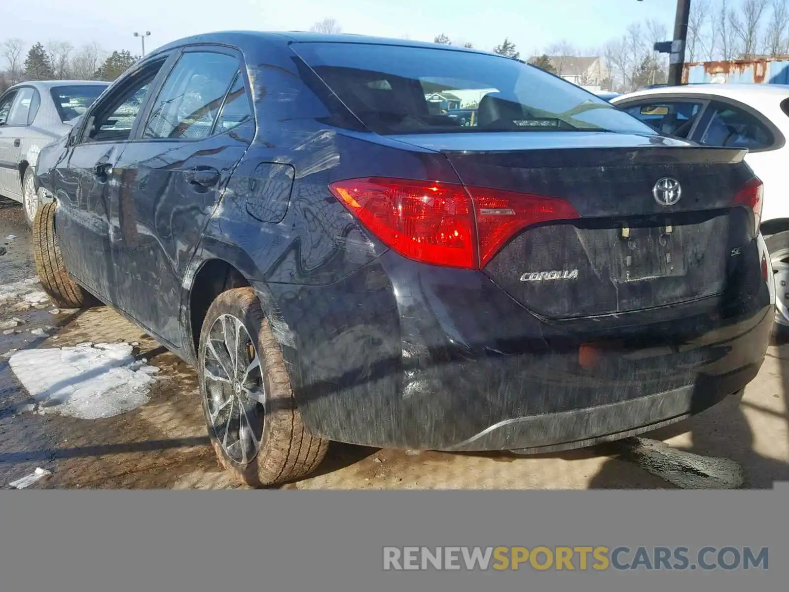 3 Photograph of a damaged car 2T1BURHE3KC192962 TOYOTA COROLLA 2019