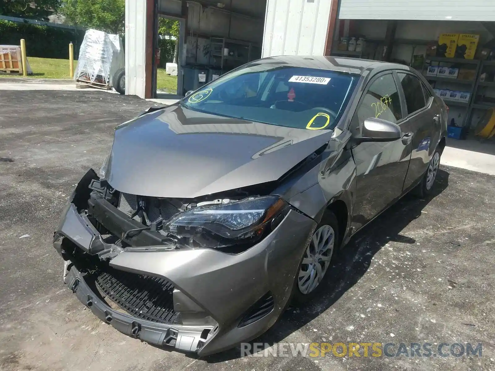 2 Photograph of a damaged car 2T1BURHE3KC193206 TOYOTA COROLLA 2019