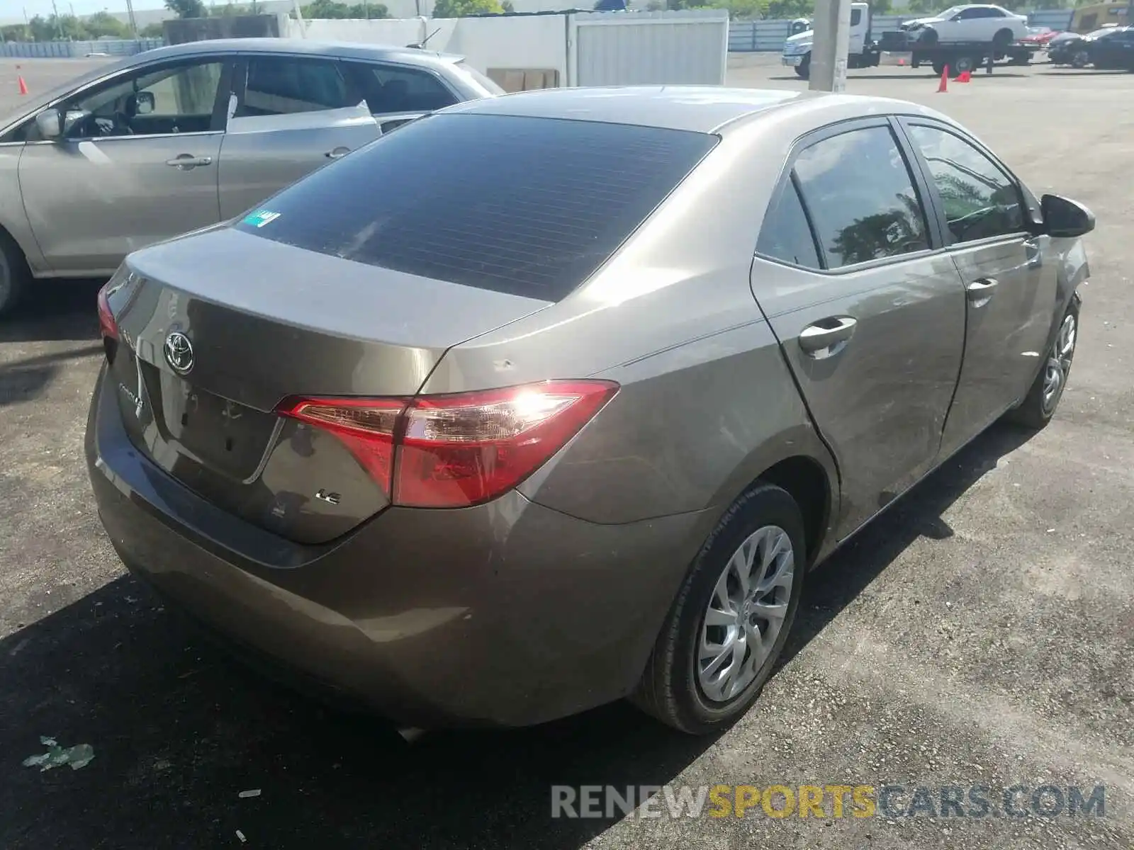 4 Photograph of a damaged car 2T1BURHE3KC193206 TOYOTA COROLLA 2019