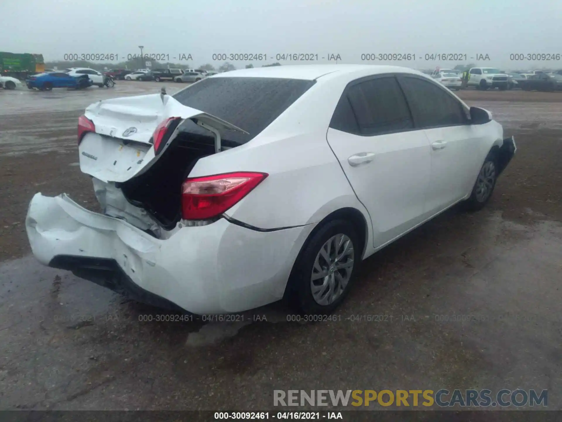 4 Photograph of a damaged car 2T1BURHE3KC193559 TOYOTA COROLLA 2019