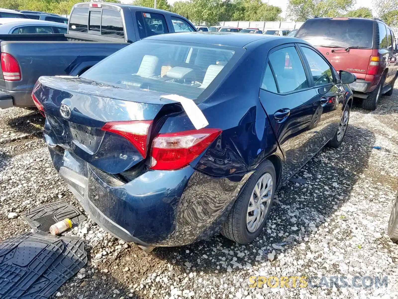 4 Photograph of a damaged car 2T1BURHE3KC194145 TOYOTA COROLLA 2019