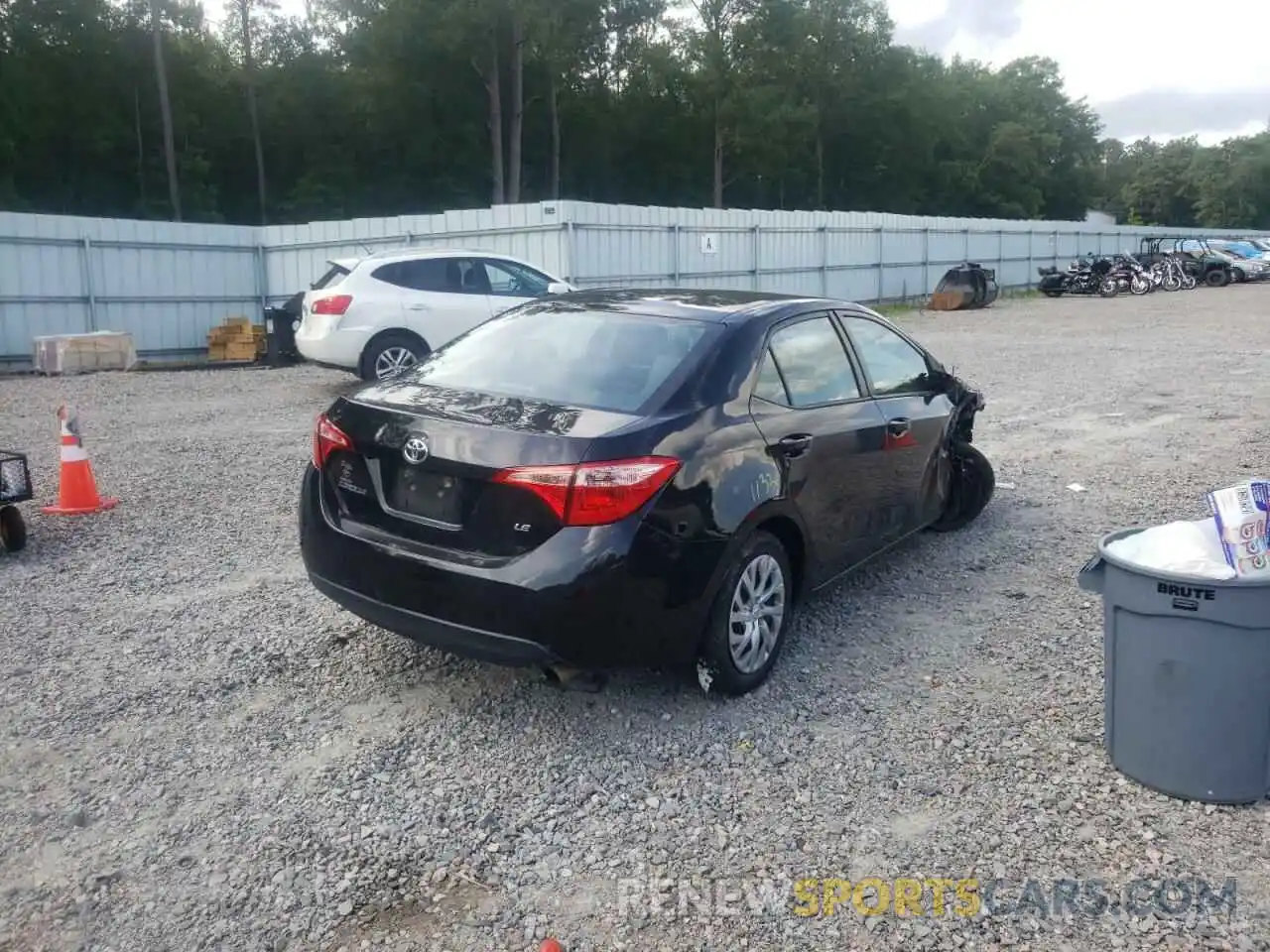 4 Photograph of a damaged car 2T1BURHE3KC194582 TOYOTA COROLLA 2019