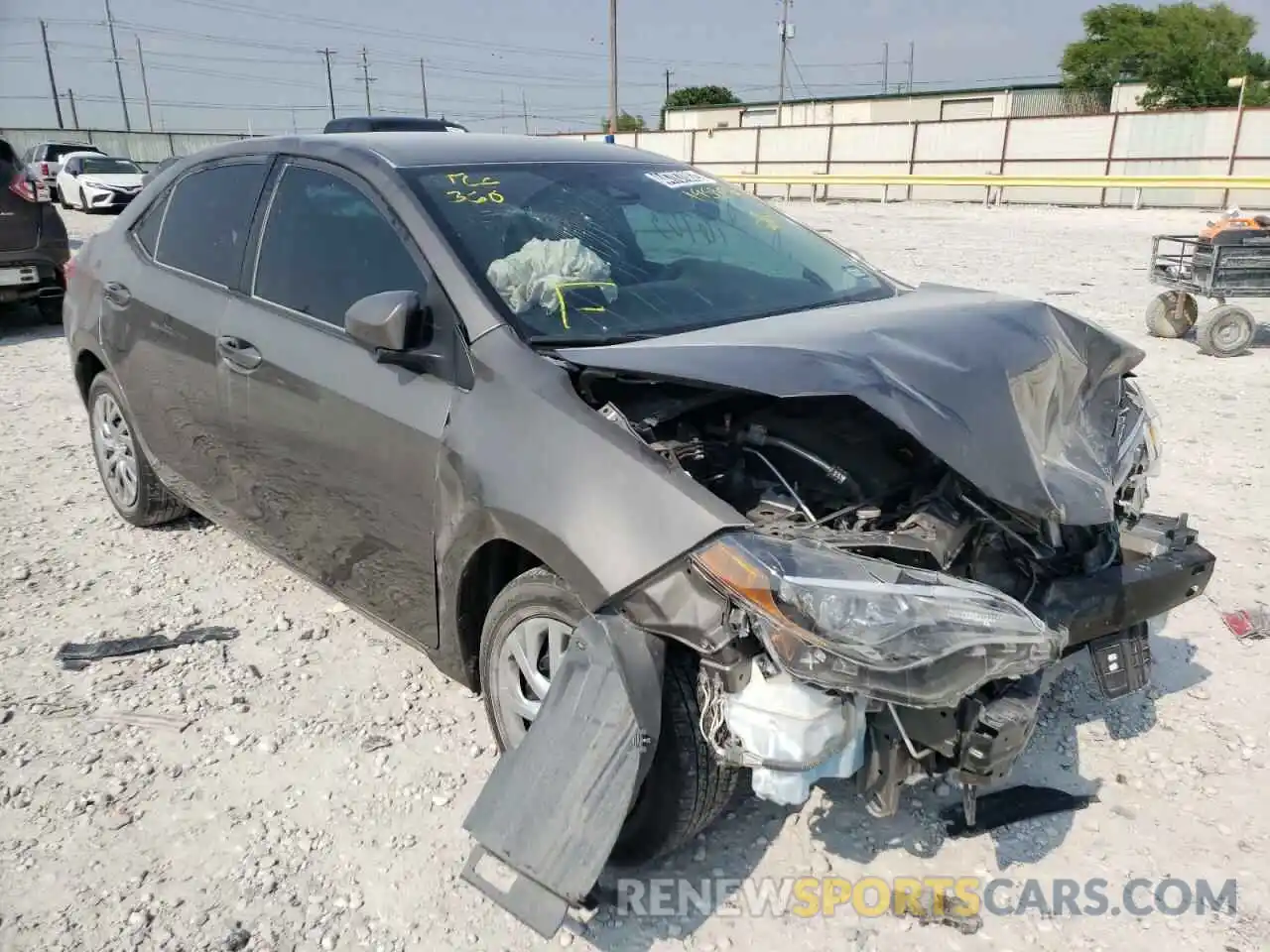 1 Photograph of a damaged car 2T1BURHE3KC195392 TOYOTA COROLLA 2019