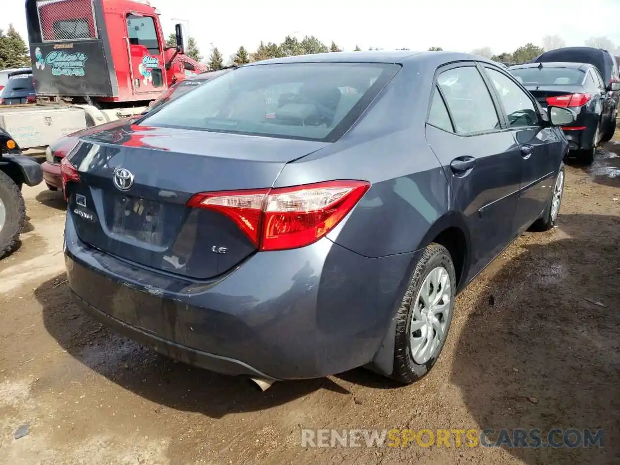 4 Photograph of a damaged car 2T1BURHE3KC197160 TOYOTA COROLLA 2019