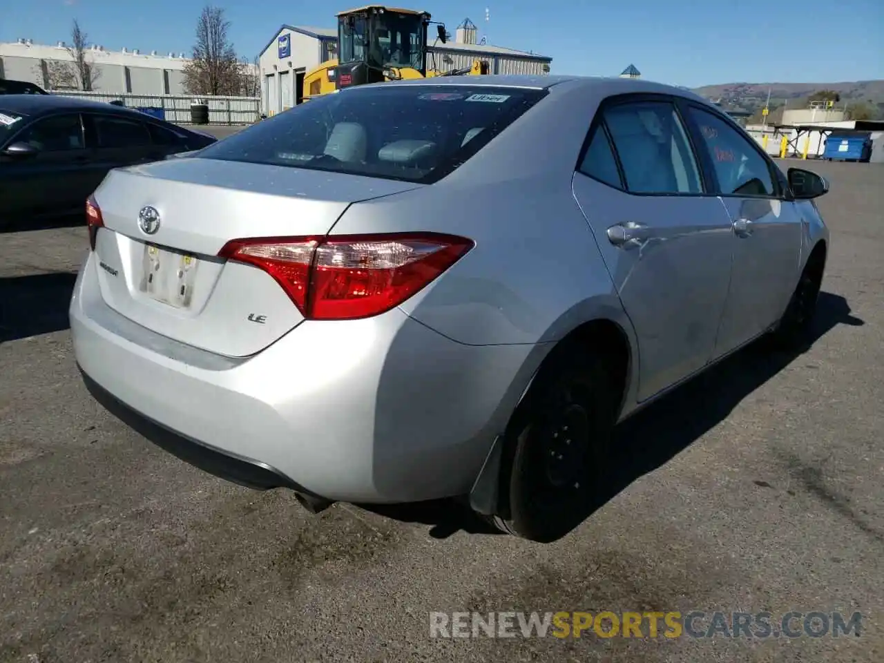 4 Photograph of a damaged car 2T1BURHE3KC198583 TOYOTA COROLLA 2019