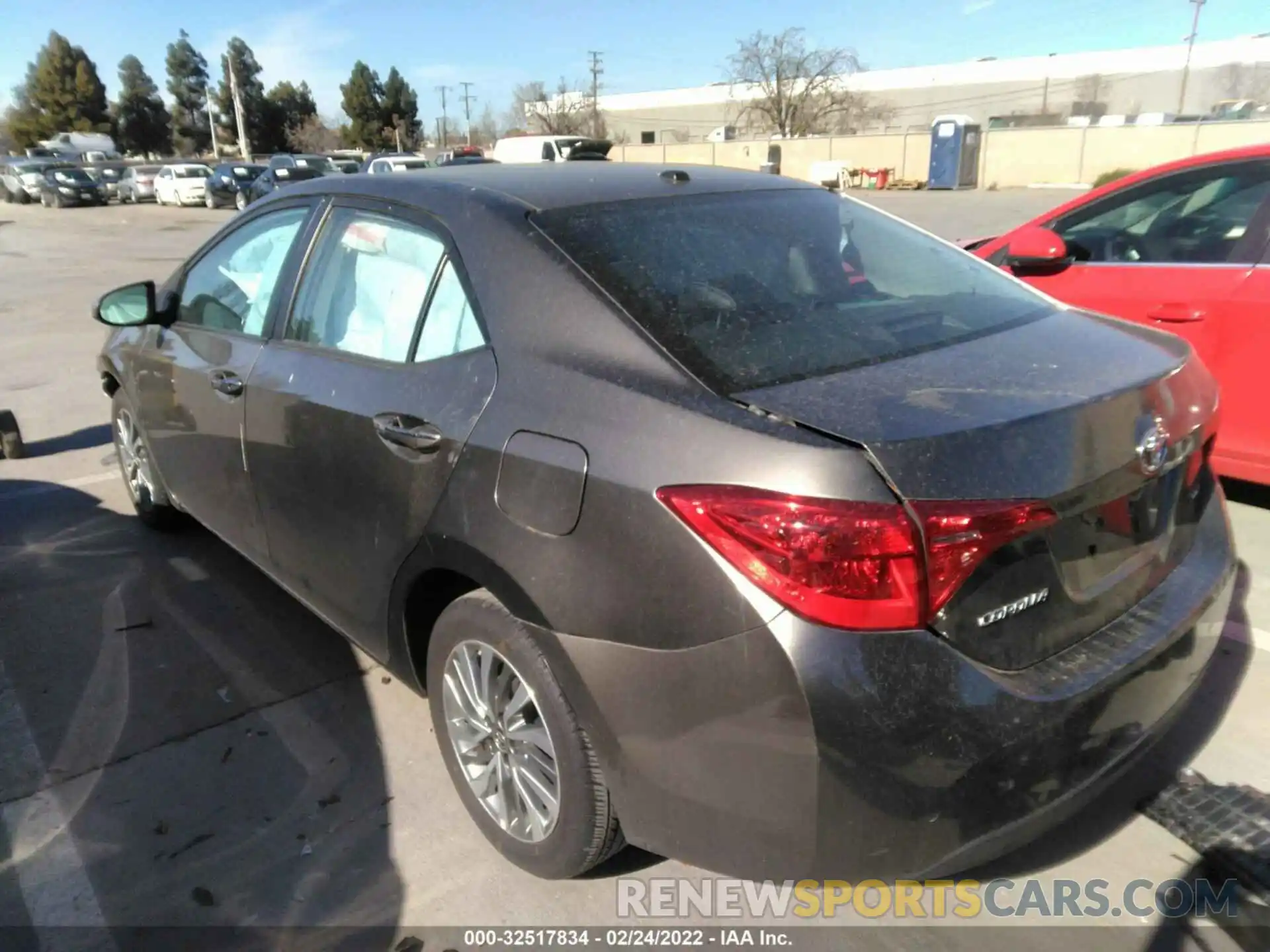 3 Photograph of a damaged car 2T1BURHE3KC198857 TOYOTA COROLLA 2019