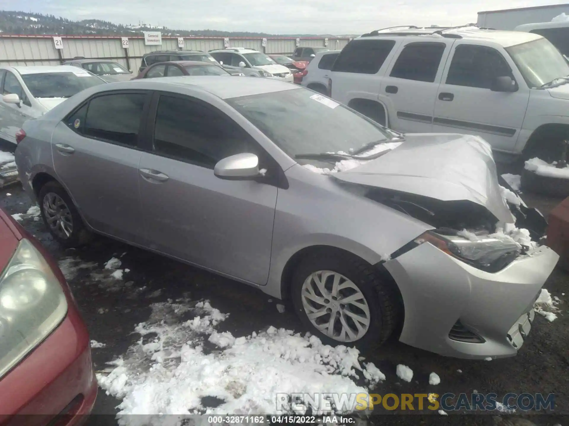 1 Photograph of a damaged car 2T1BURHE3KC199183 TOYOTA COROLLA 2019