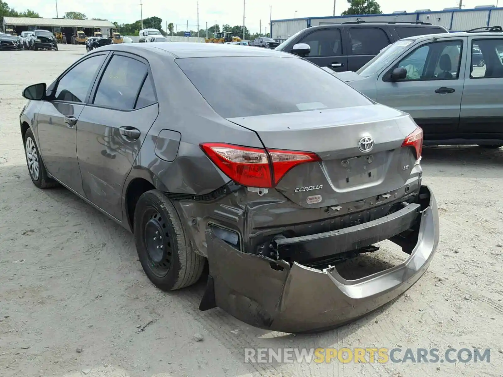 3 Photograph of a damaged car 2T1BURHE3KC199748 TOYOTA COROLLA 2019