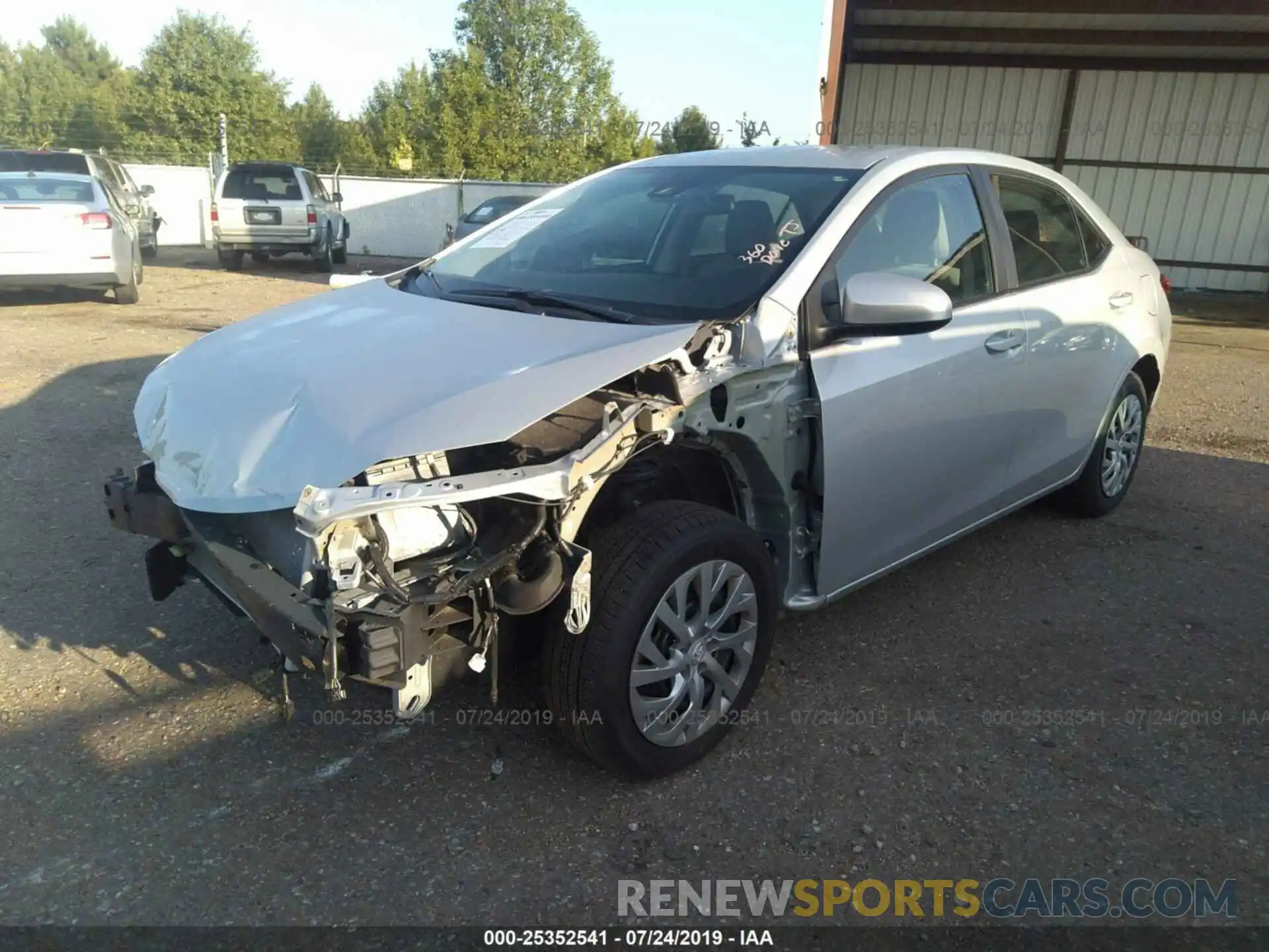 2 Photograph of a damaged car 2T1BURHE3KC199961 TOYOTA COROLLA 2019