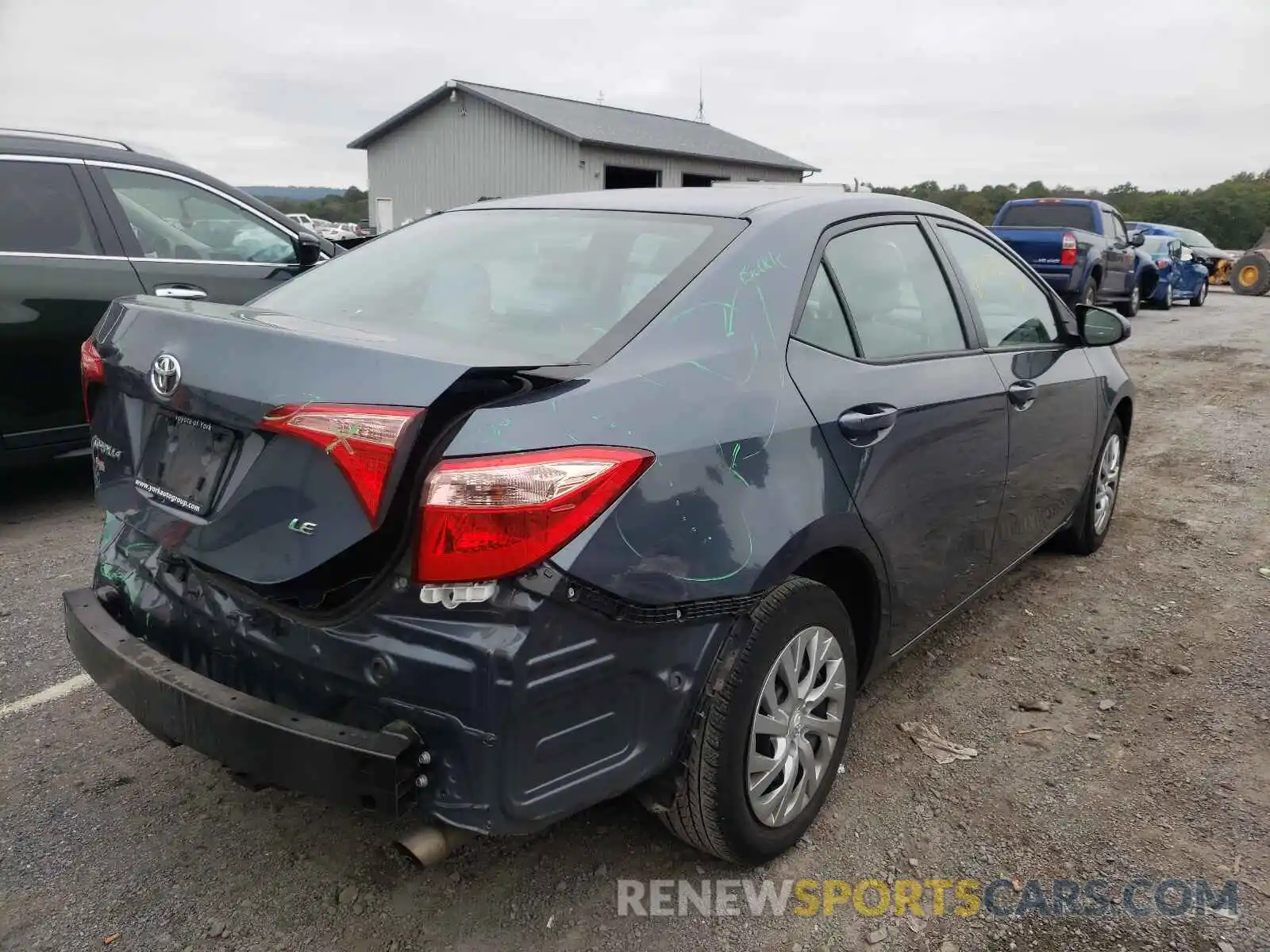 4 Photograph of a damaged car 2T1BURHE3KC200266 TOYOTA COROLLA 2019