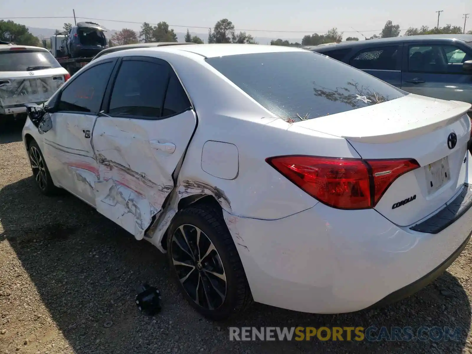 9 Photograph of a damaged car 2T1BURHE3KC200641 TOYOTA COROLLA 2019