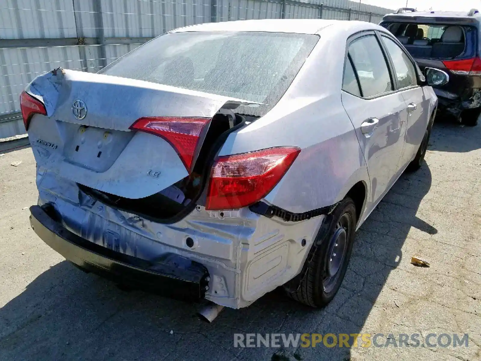 4 Photograph of a damaged car 2T1BURHE3KC200798 TOYOTA COROLLA 2019