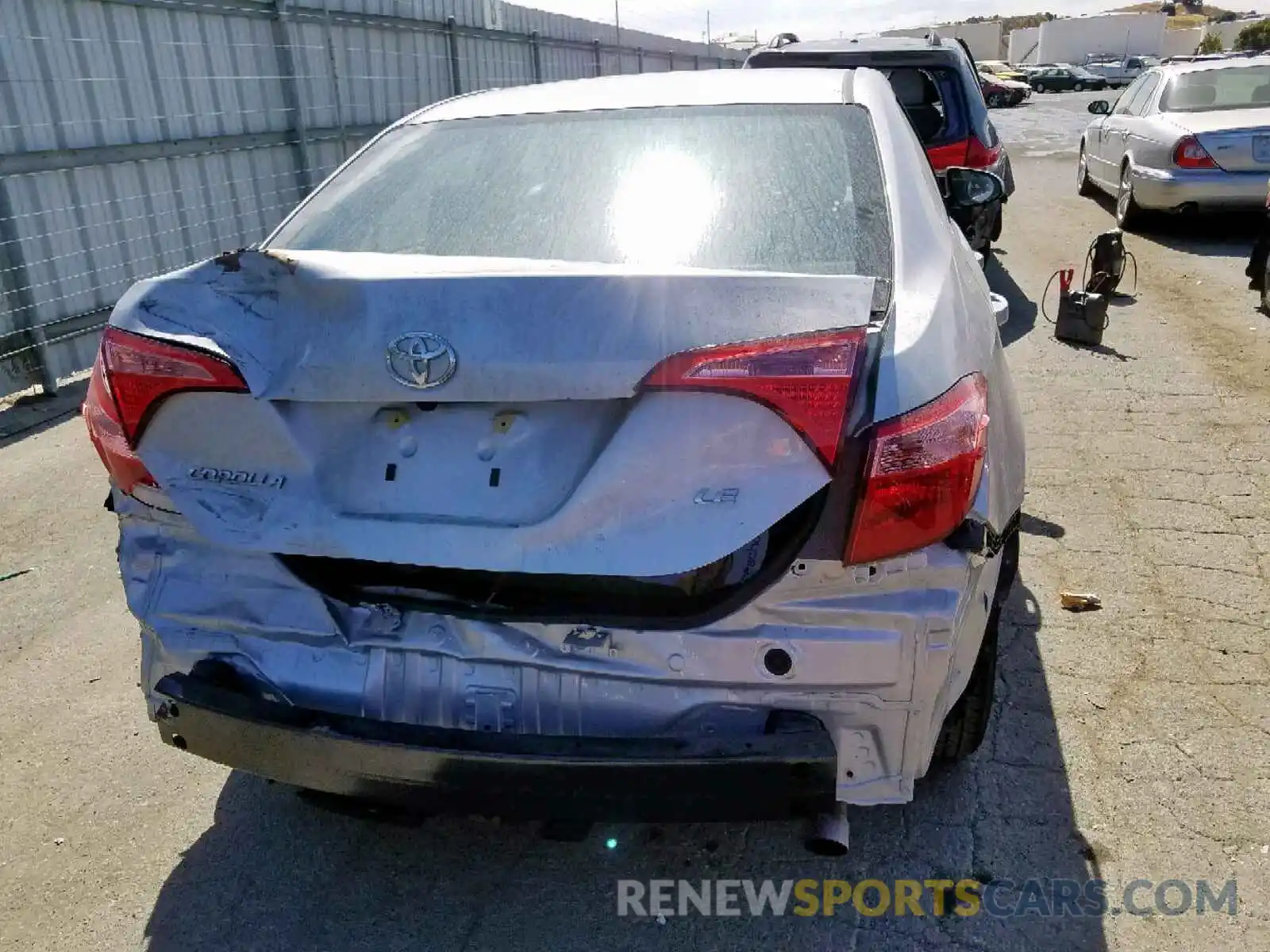 9 Photograph of a damaged car 2T1BURHE3KC200798 TOYOTA COROLLA 2019