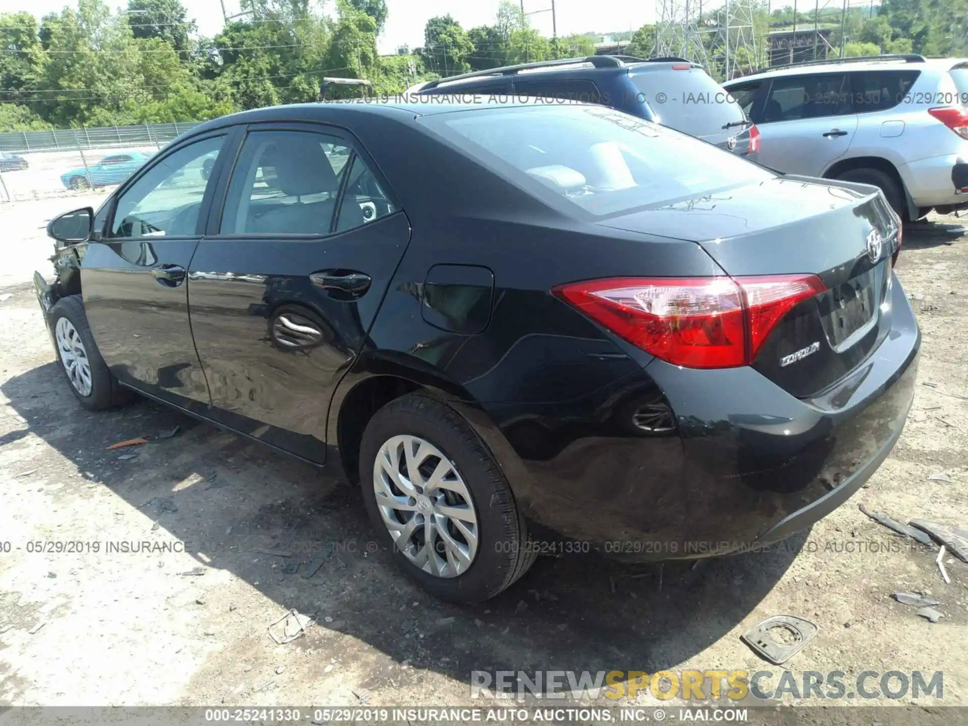 3 Photograph of a damaged car 2T1BURHE3KC200963 TOYOTA COROLLA 2019