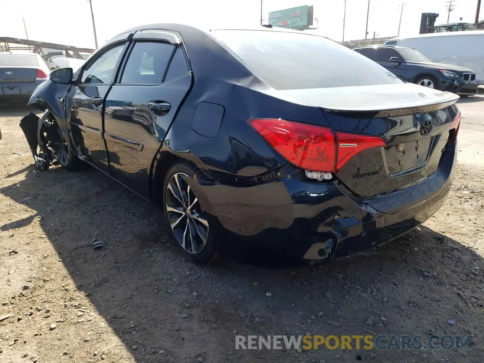 3 Photograph of a damaged car 2T1BURHE3KC201286 TOYOTA COROLLA 2019