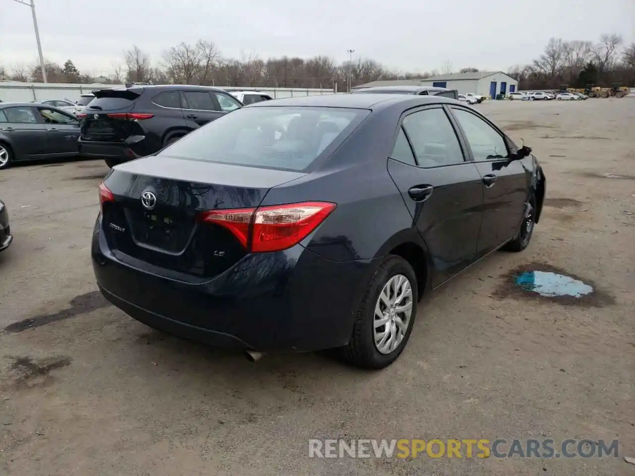 4 Photograph of a damaged car 2T1BURHE3KC201336 TOYOTA COROLLA 2019