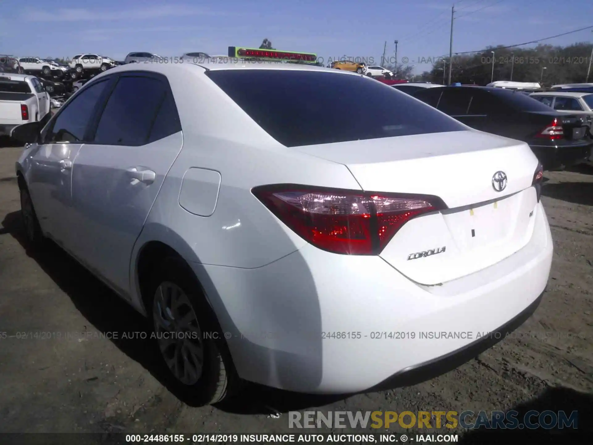 3 Photograph of a damaged car 2T1BURHE3KC202583 TOYOTA COROLLA 2019