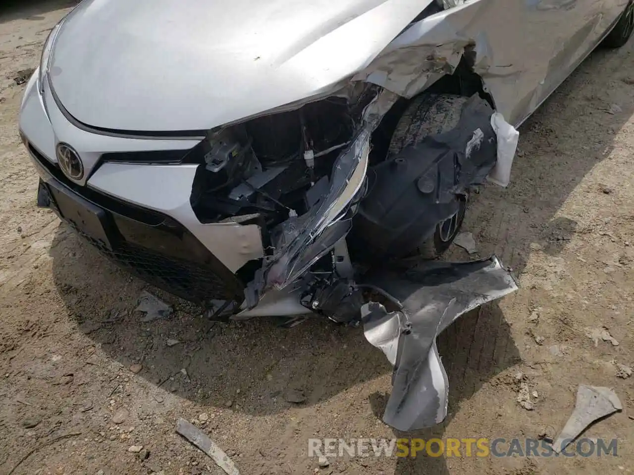 9 Photograph of a damaged car 2T1BURHE3KC203569 TOYOTA COROLLA 2019