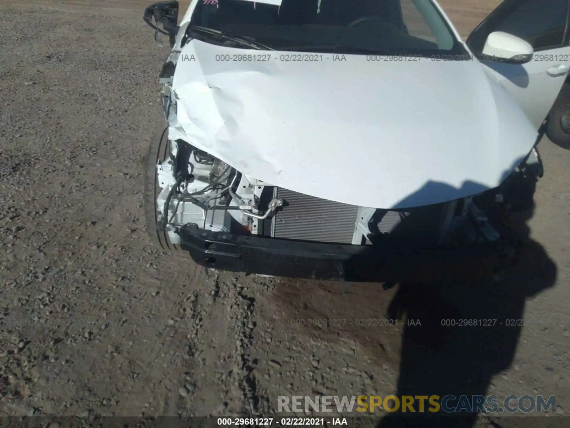 6 Photograph of a damaged car 2T1BURHE3KC203703 TOYOTA COROLLA 2019