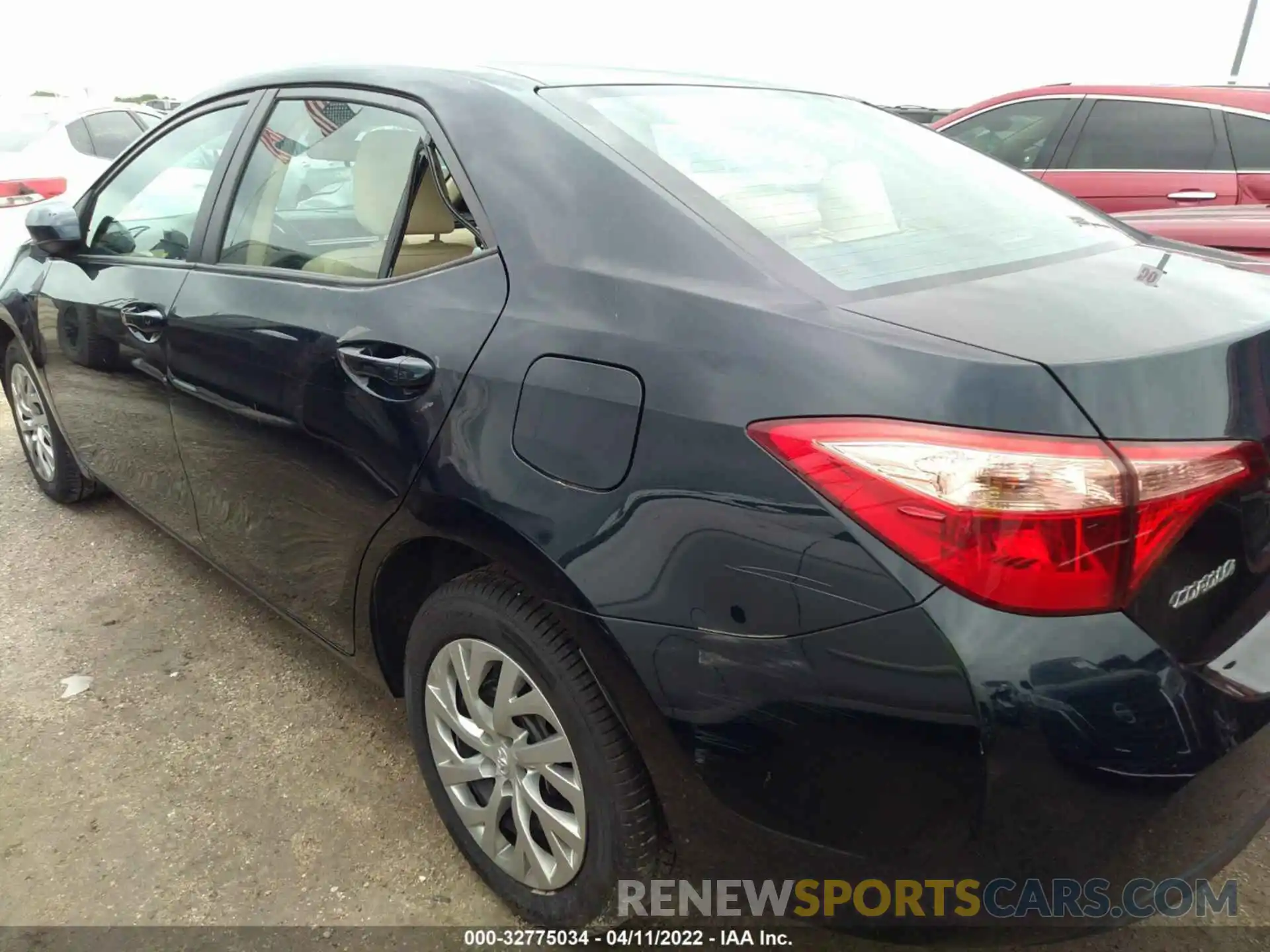 6 Photograph of a damaged car 2T1BURHE3KC204625 TOYOTA COROLLA 2019