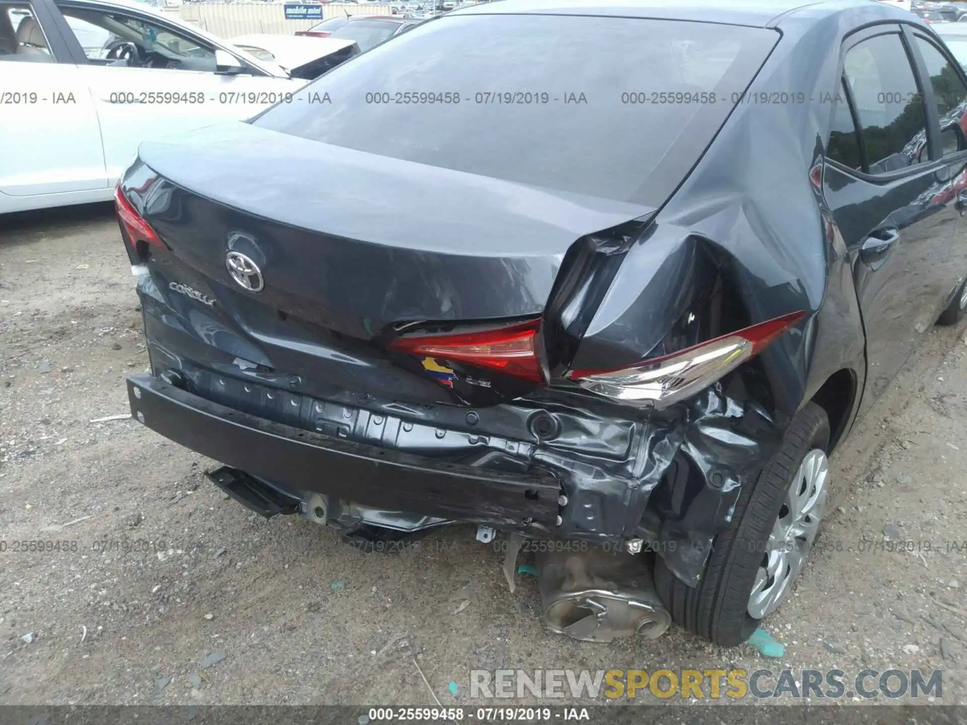 6 Photograph of a damaged car 2T1BURHE3KC204933 TOYOTA COROLLA 2019