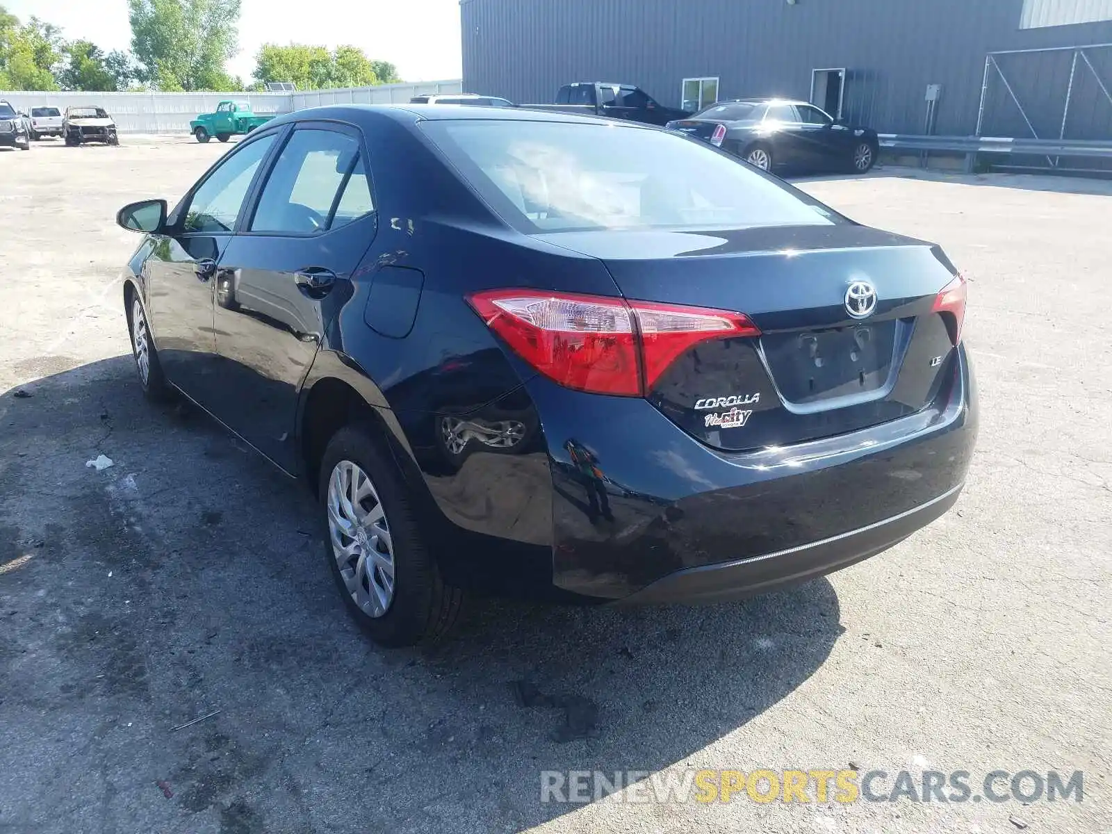 3 Photograph of a damaged car 2T1BURHE3KC205130 TOYOTA COROLLA 2019