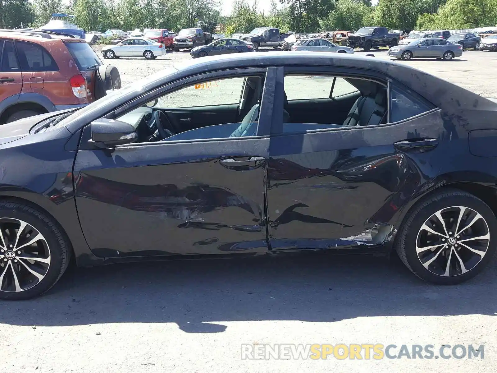 9 Photograph of a damaged car 2T1BURHE3KC205841 TOYOTA COROLLA 2019