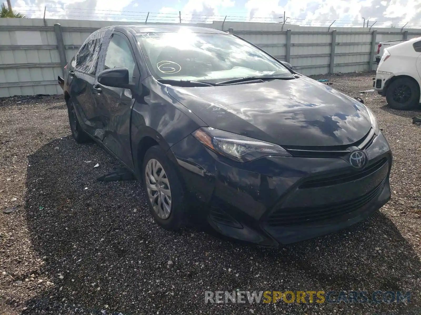 1 Photograph of a damaged car 2T1BURHE3KC206570 TOYOTA COROLLA 2019